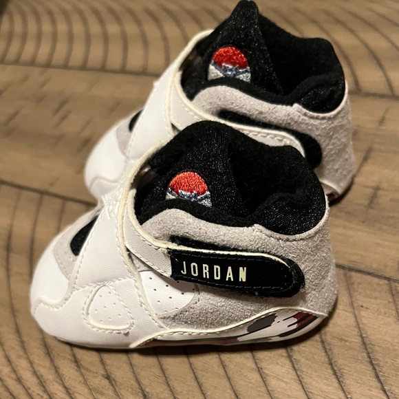 Baby/toddler jordan - Picture 2 of 2